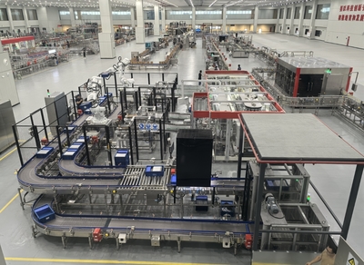 12個(gè)人每小時(shí)生產(chǎn)15000瓶白酒?看瀘州如何引領(lǐng)中國(guó)白酒行業(yè)邁向數(shù)字化、智能化新紀(jì)元|精彩成渝&middot;萬(wàn)千氣象看四川